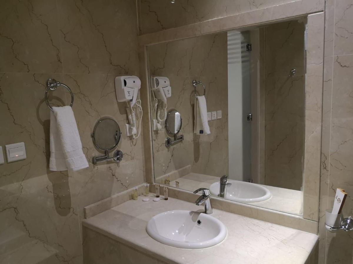 Makarem Hotel Apartments 利雅德 外观 照片