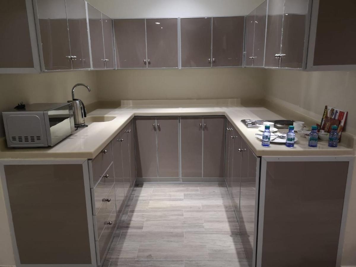 Makarem Hotel Apartments 利雅德 外观 照片